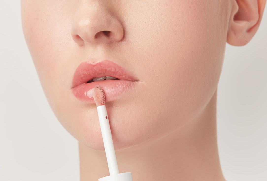 SEVEN7EEN Lip gloss spf15 Juicy Shine 11, Tan 10 ml SEVEN7EEN Lip gloss spf15 Juicy Shine