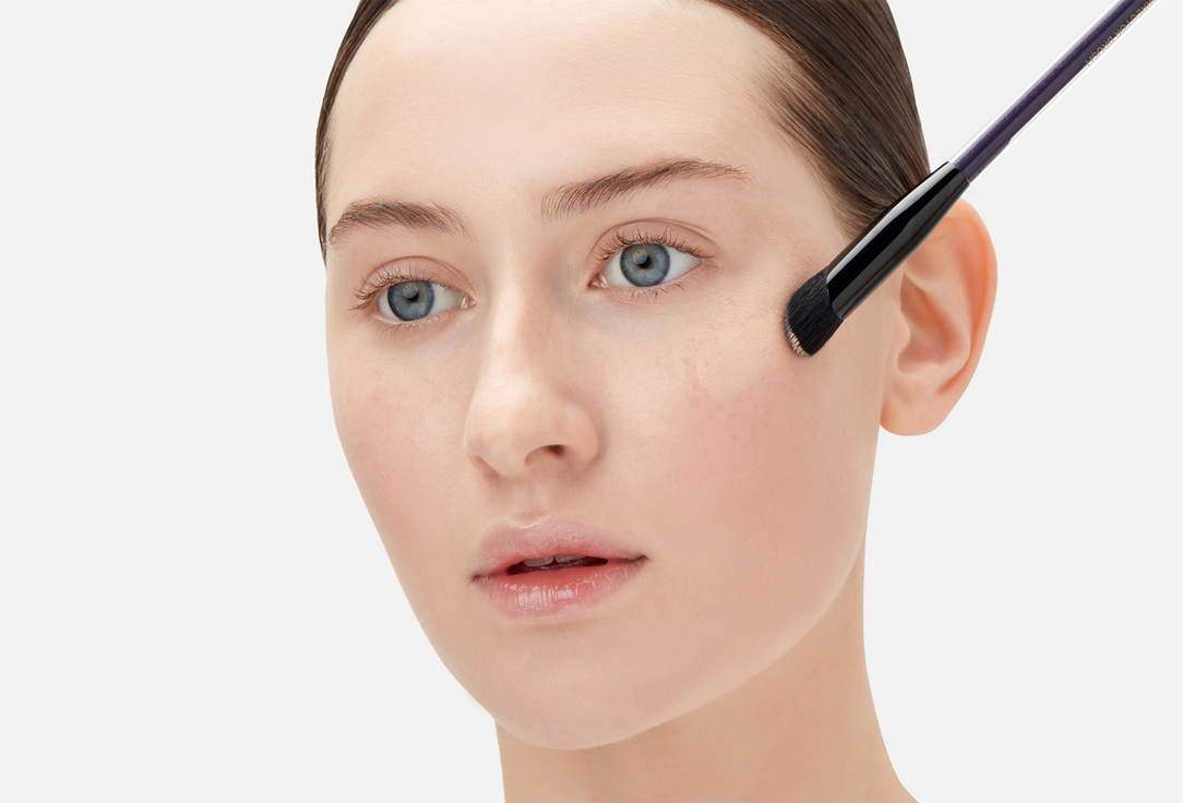 Kevyn Aucoin Makeup Brush Concealer & Color Corrector Brush