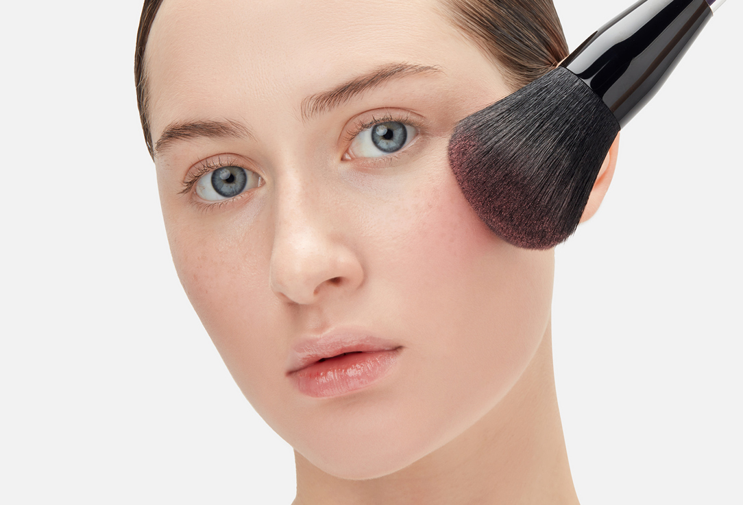 Kevyn Aucoin Makeup Brush Large Face & Body Brush