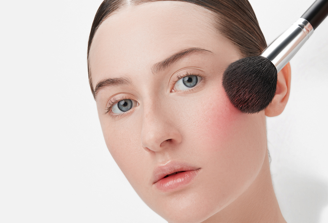 DEAR DAHLIA Liquid blush Petal drop