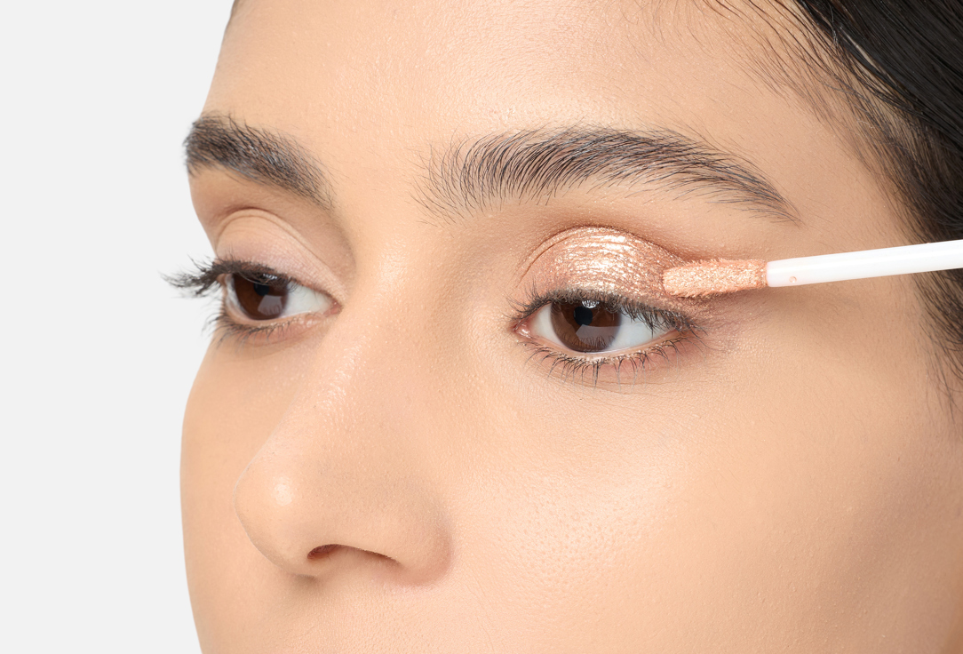 Character Glitter Liquid Eyeshadow 360 degree