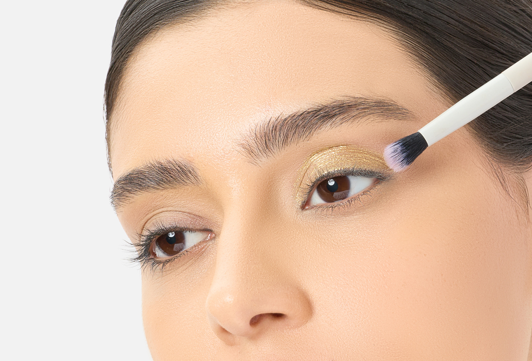 Character Glitter Liquid Eyeshadow 360 degree
