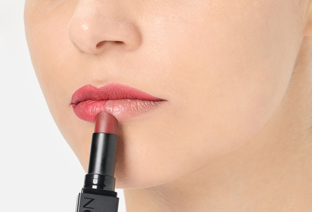 Revlon Стойкая матовая помада ColorStay Suede Ink