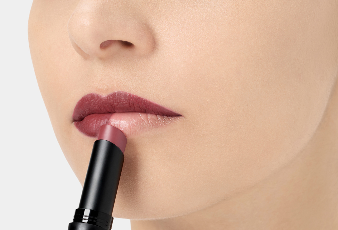 Flormar Помада для губ с пудровым эффектом Light Weight