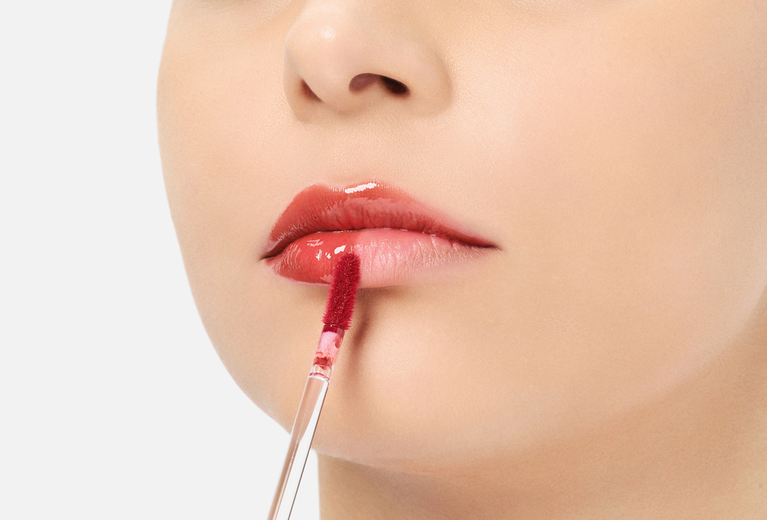 IM MEME Увлажняющий блеск для губ LIP SILHOUETTE