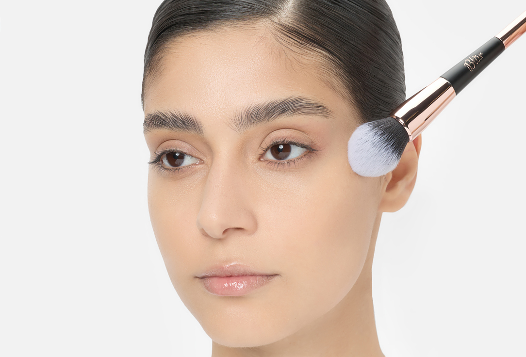 BASSAM FATTOUH Makeup brush The blur