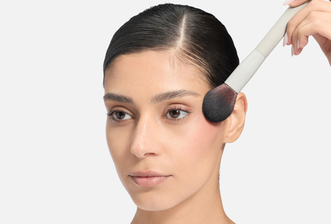 Rimmel Lightweight powder blush Maxi Blush