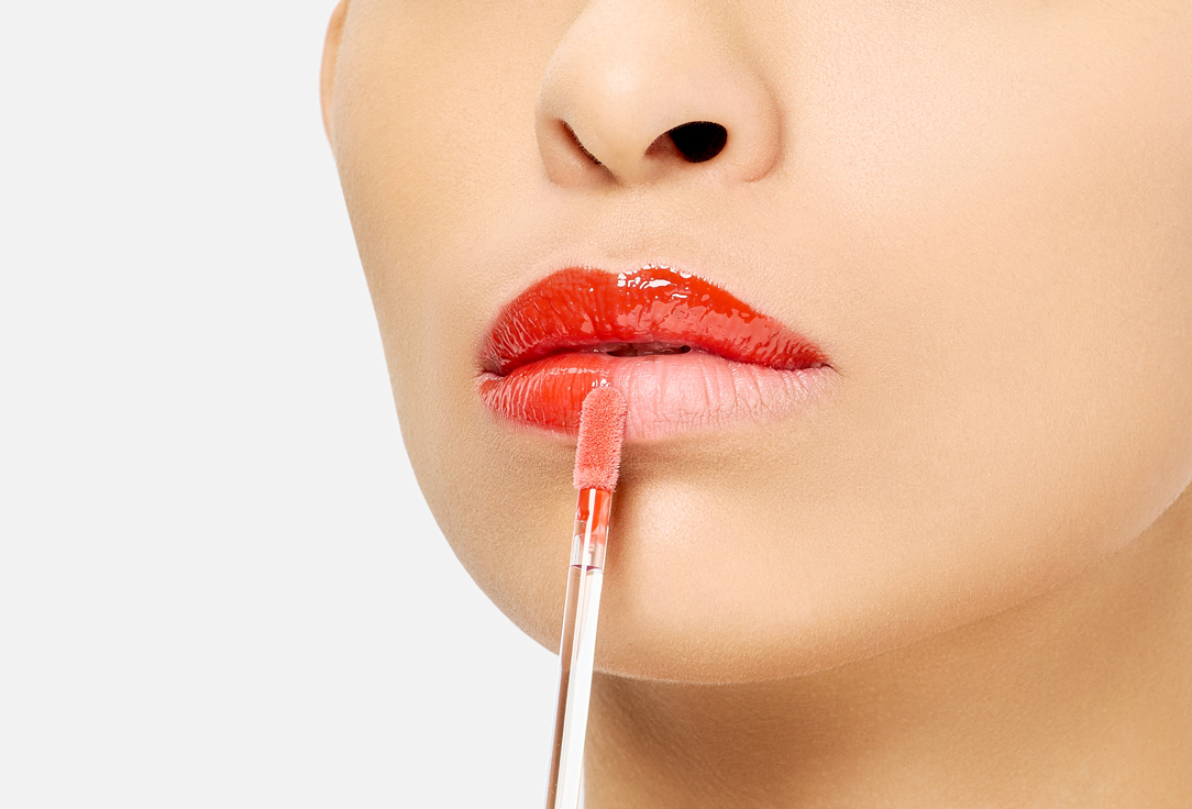 MAAKE Lip gloss Sensual Spicy 4.5 ml MAAKE Lip gloss Sensual