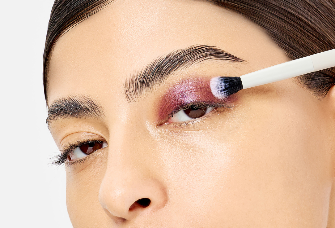 MAAKE Liquid eyeshadow Metallic Liquid Shadow Chilli 6.8 g MAAKE Liquid eyeshadow Metallic Liquid Shadow