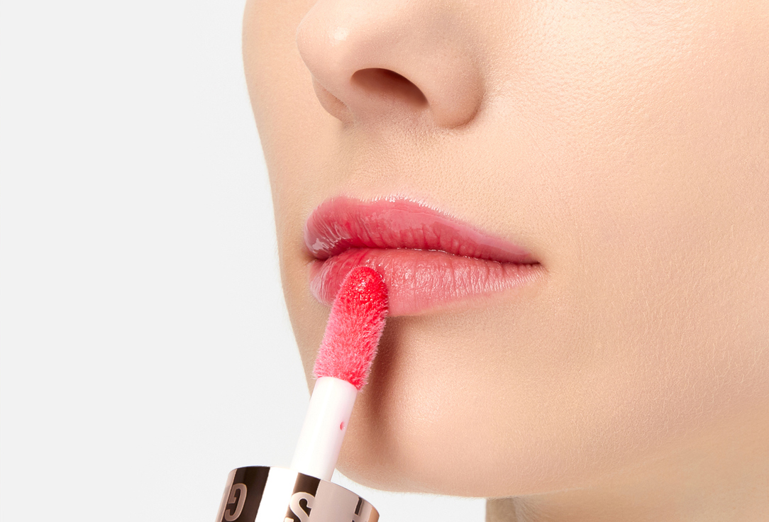MakeUp Revolution Nourishing & Plumping Lip Gloss Pout Bomb