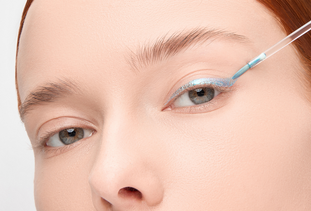 Catrice Eyeliner Space Glam Liquid Effect 030, Cosmic chrome 1.4 ml Catrice Eyeliner Space Glam Liquid Effect
