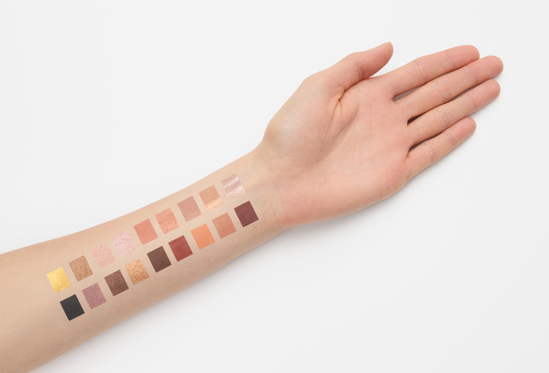 MakeUp Revolution Face palette Flawless