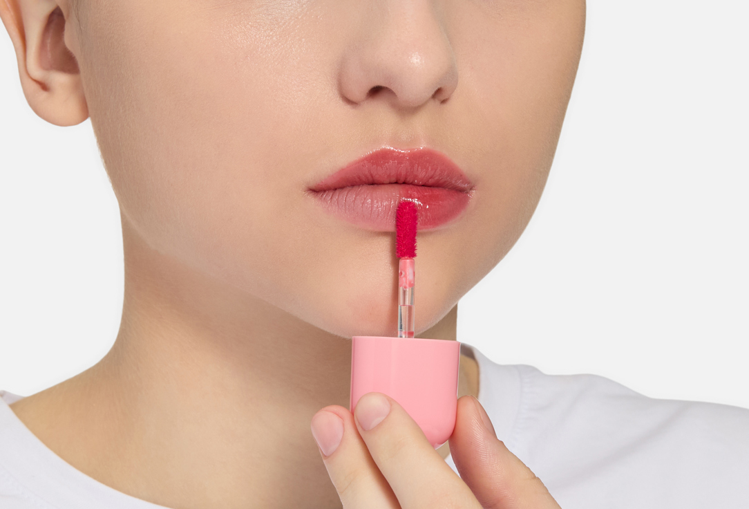 AMUSE Plumping & Moisturizing Lip Gloss BEBE TINT