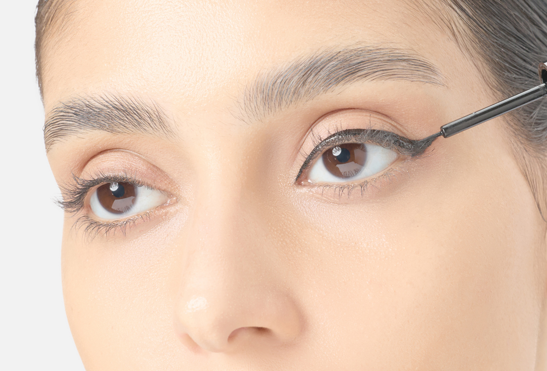 MakeUp Revolution Liquid Eyeliner Master Flick Dip