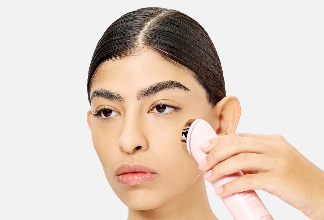 Medicube Multi-function anti‑aging skincare device Age-R Booster Pro