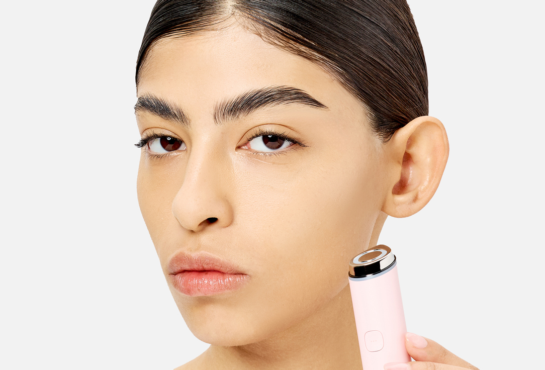 Medicube LED & microcurrent skincare device AGE-R Mini Booster Pro
