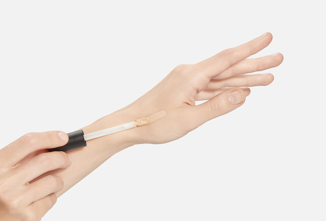 essence Lightweight Liquid Concealer Camouflage+ matte