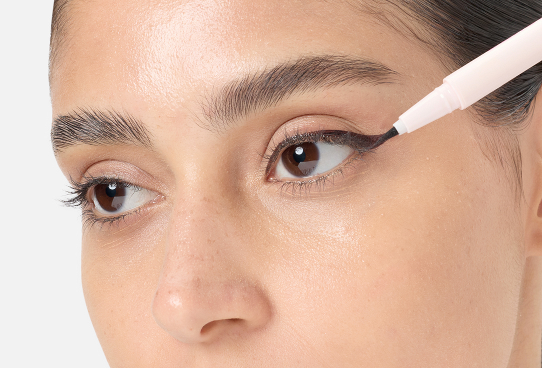 KARA BEAUTY Dual-ended liquid eyeliner Lasting Strokes Brown 0.88 ml KARA BEAUTY Dual-ended liquid eyeliner Lasting Strokes