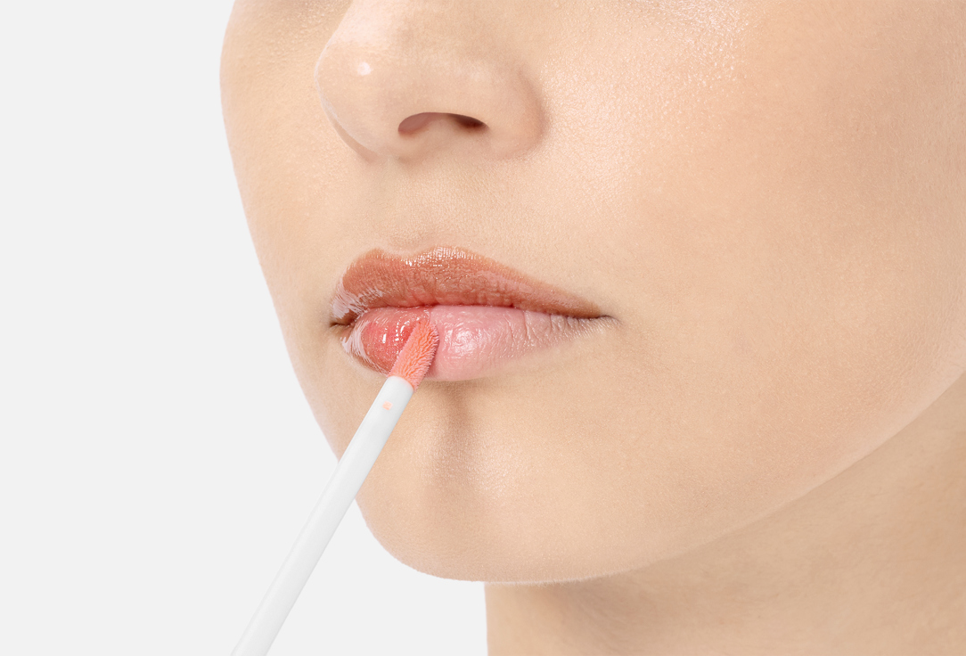 Buxom Lip Gloss Full-On Plumping Lip Polish Sandy 4.4 ml Buxom Lip Gloss Full-On Plumping Lip Polish