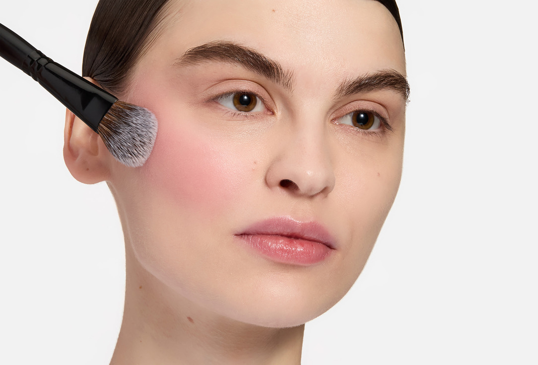 Catrice Soft-focus matte finish powder blush Soft Blur 060, Berry me later! 5 g Catrice Soft-focus matte finish powder blush Soft Blur