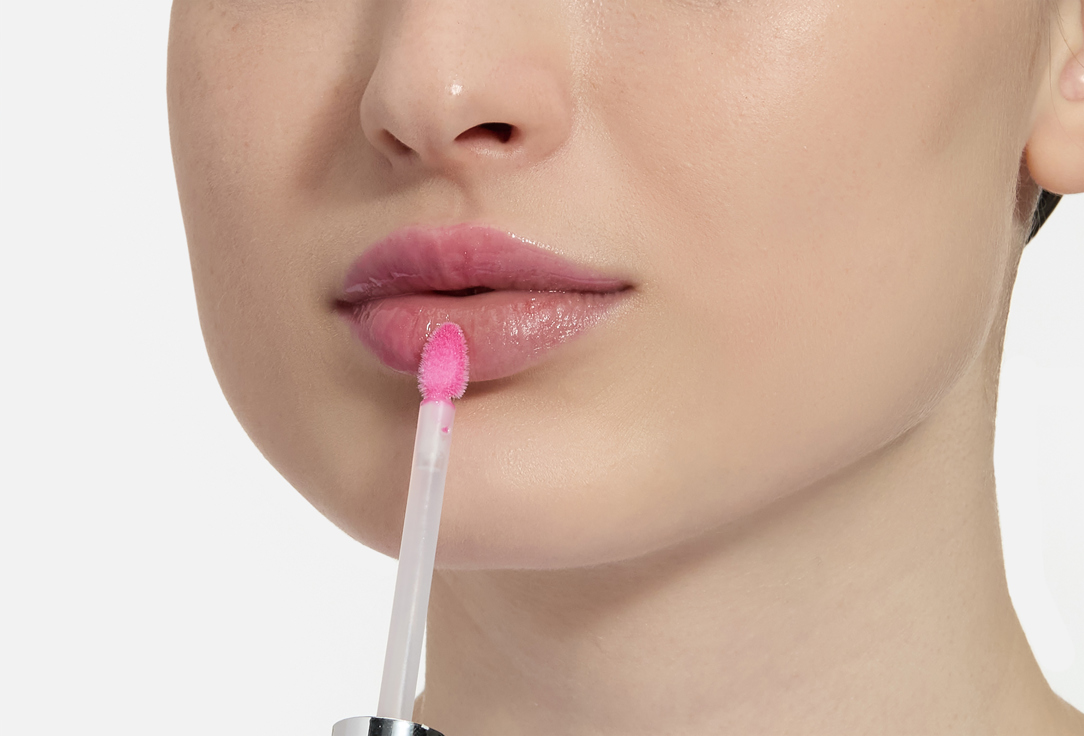 essence High-shine volumizing lip gloss extreme shine