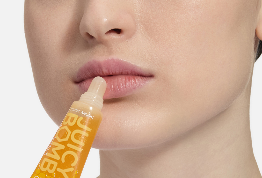 essence High-shine glossy lip gloss JUICY BOMB