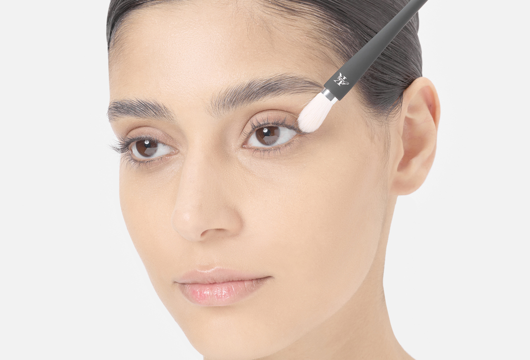 KLA Beauty Eyeshadow blending brush Blending Brush N°8