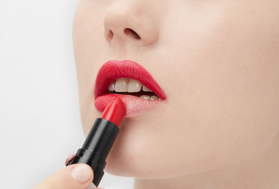 Wet n Wild HYDRATING SEMI-MATTE LIPSTICK MegaLast Matte