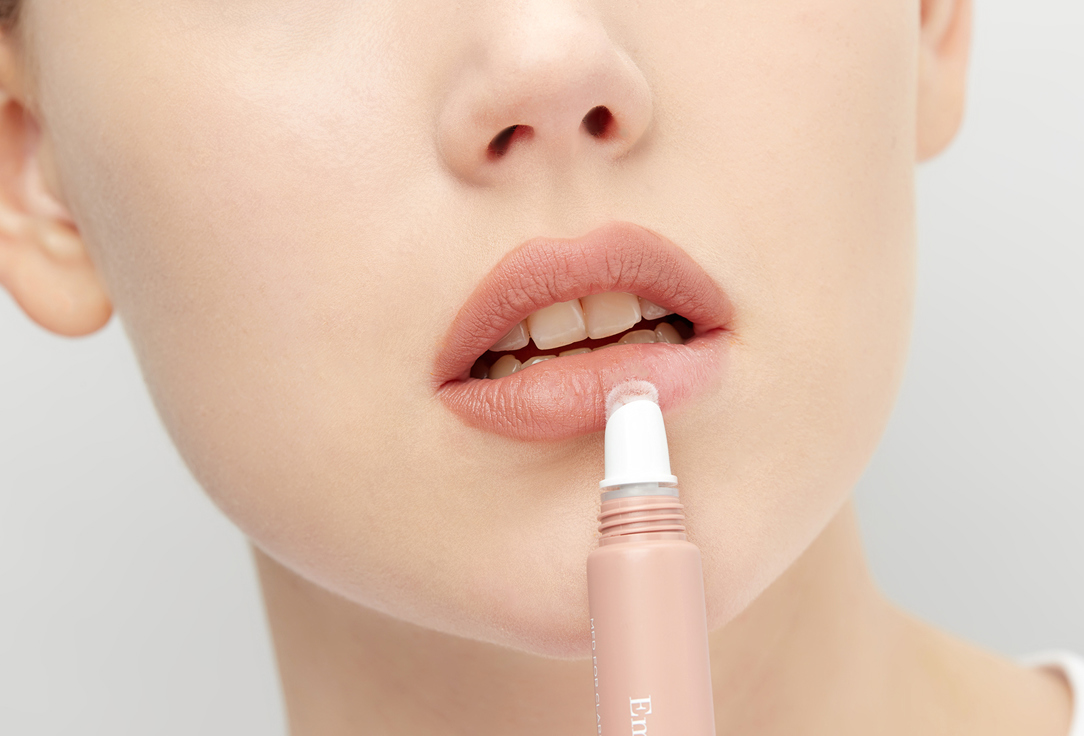 Clarins Matte lip balm Velvet Lip Perfector
