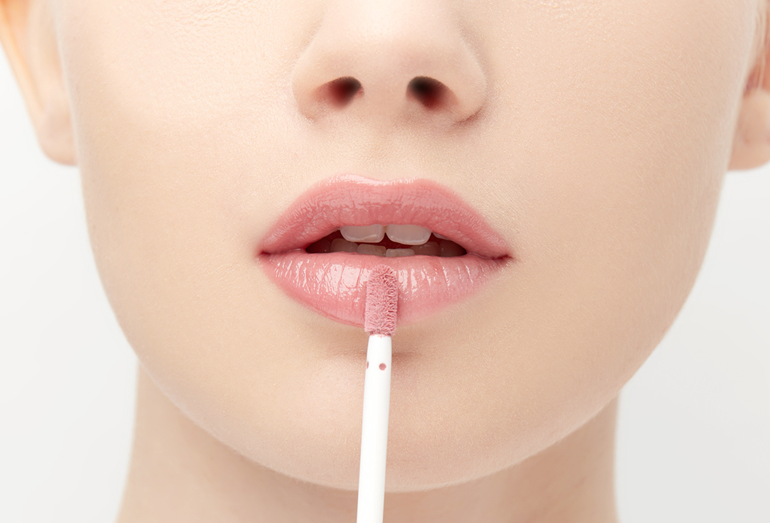 Romanovamakeup Plumping Lip Gloss Sexy Lip Gloss Dramatic 8.5 ml Romanovamakeup Plumping Lip Gloss Sexy Lip Gloss
