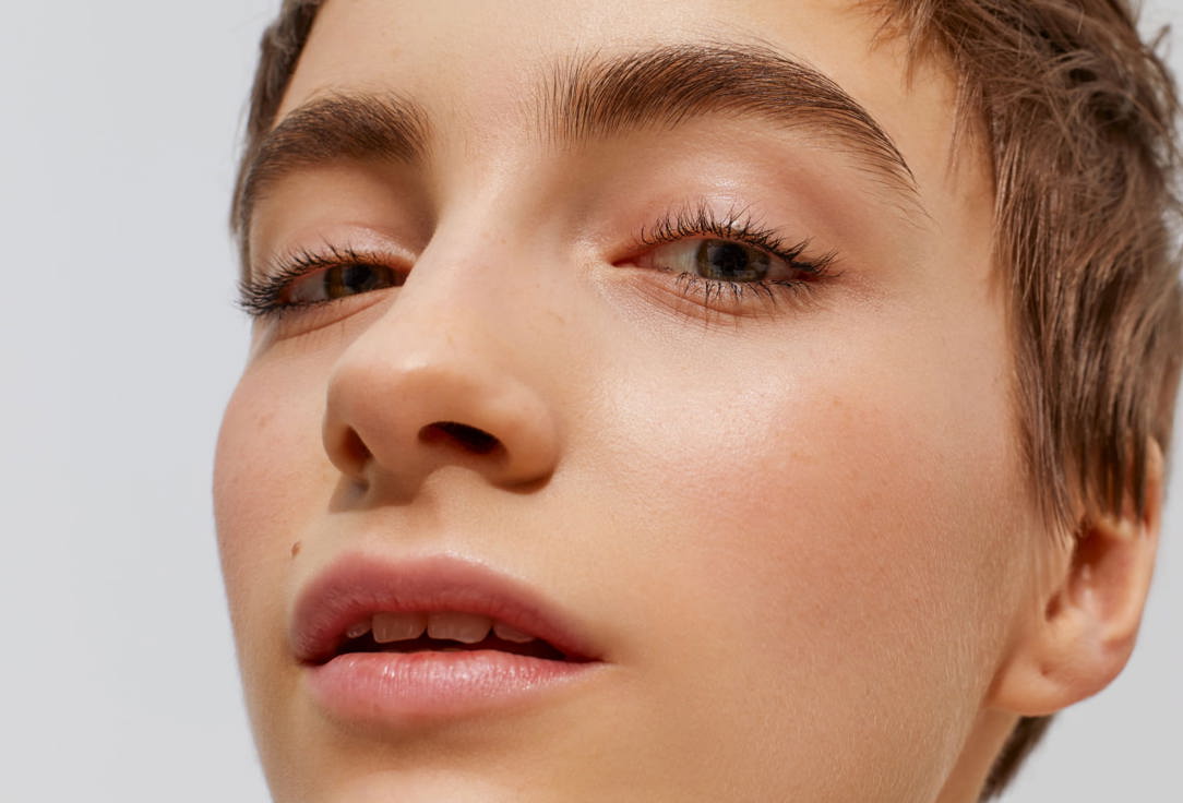 DARLING* Natural lash effect 38 °C water-washable mascara Lash Cocoon 01 8.5 g DARLING* Natural lash effect 38 °C water-washable mascara Lash Cocoon