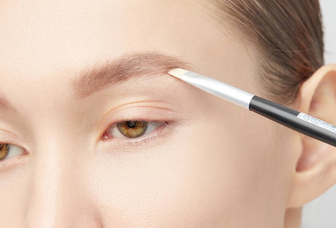 Provoc Eyebrow Brush Angled Eyebrow W902S
