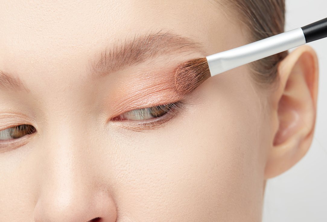Provoc Eyeshadow Brush Medium Eyeshadow E801P