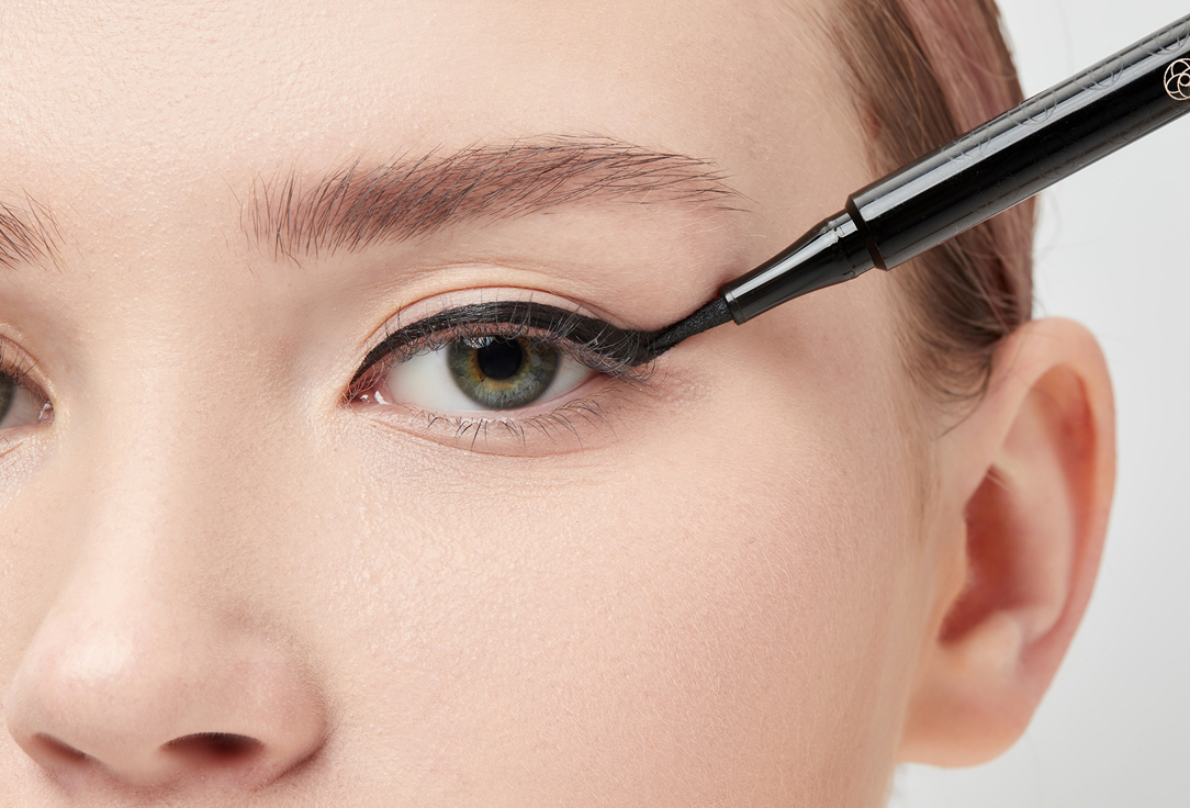 NINELLE Eyeliner EL FAVORITO
