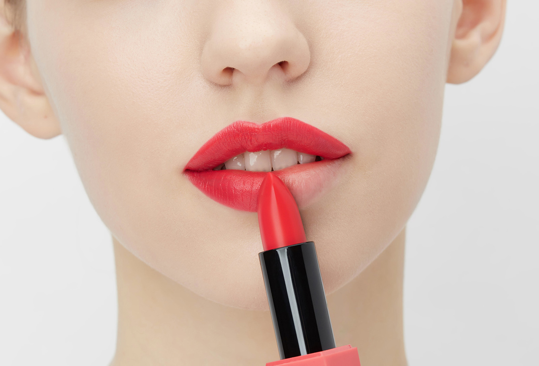 3INA Semi-matte, buttery Lipstick The Lipstick 328, Light watermelon pink 4.5 g 3INA Semi-matte, buttery Lipstick The Lipstick