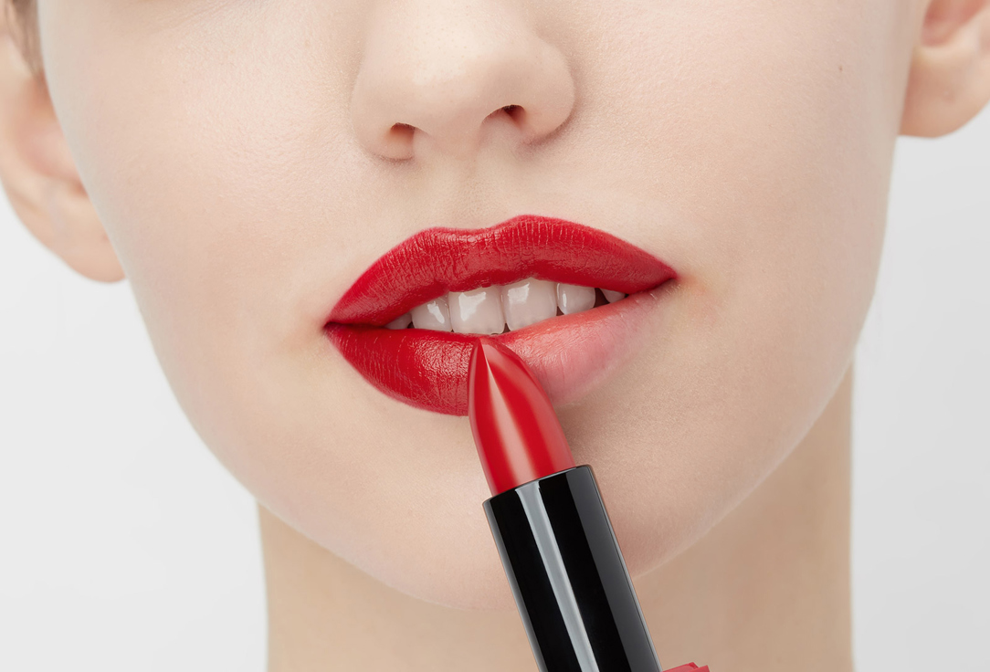 3INA Semi-matte, buttery Lipstick The Lipstick 245, Deep true red 4.5 g 3INA Semi-matte, buttery Lipstick The Lipstick