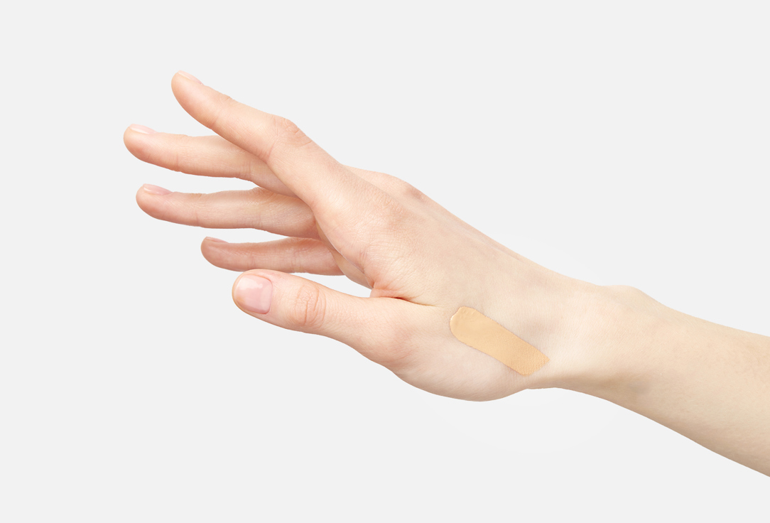 Clinique Moisturizing & Brightening Serum-Foundation SPF20 Even Better Clinical