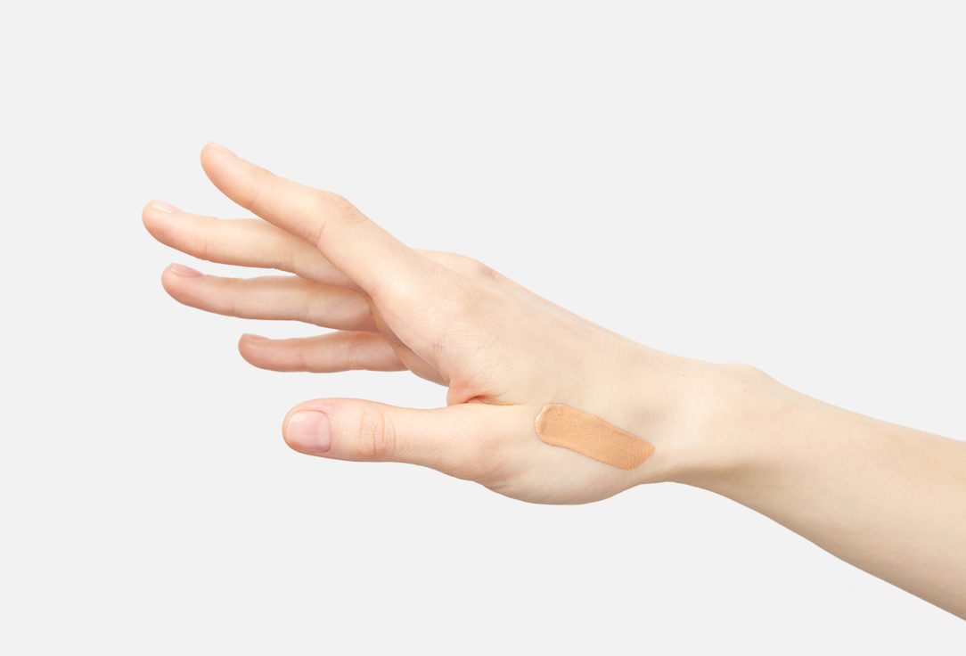 Clinique Moisturizing & Brightening Serum-Foundation SPF20 Even Better Clinical