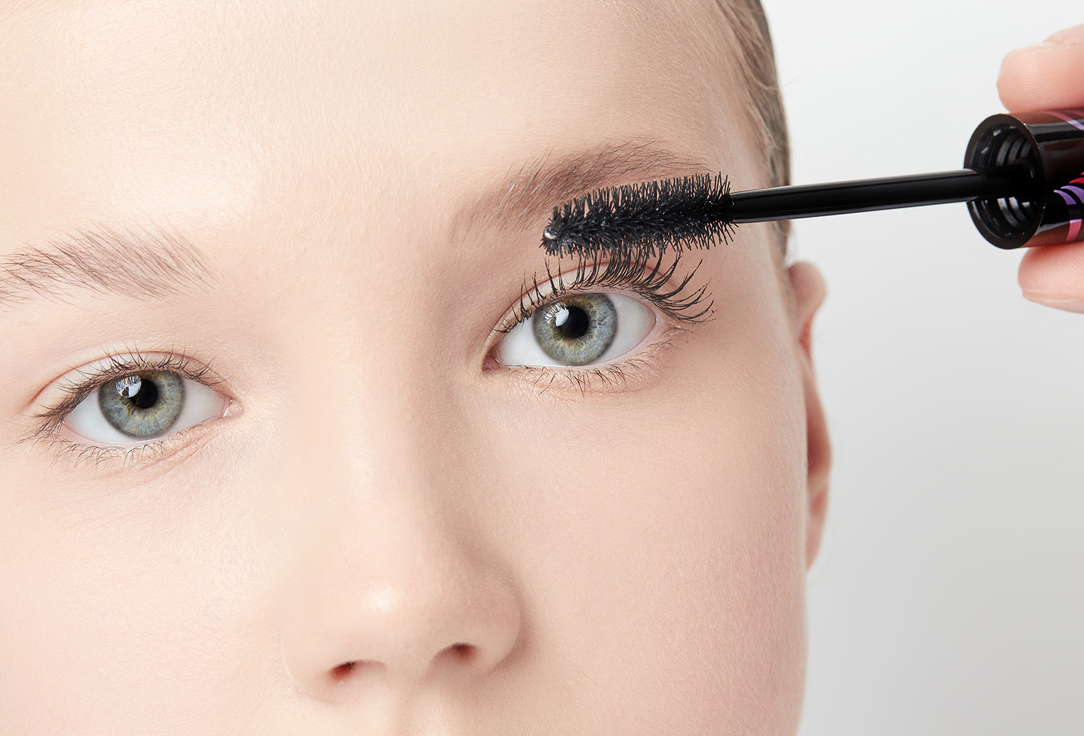 IsaDora Volumizing mascara Big Bold Black 14 ml IsaDora Volumizing mascara Big Bold