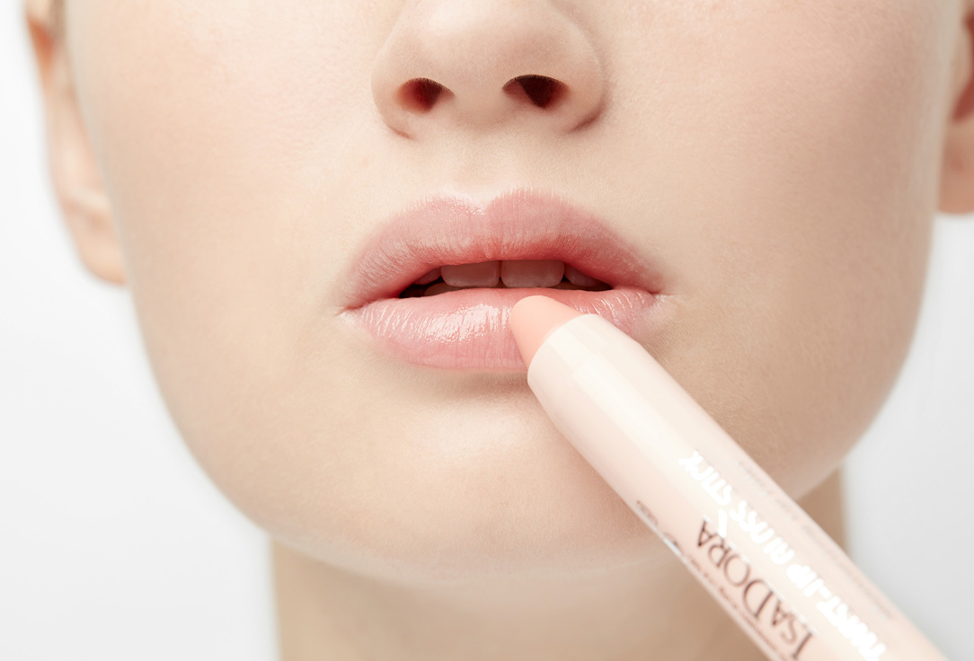 IsaDora moisturizing lip gloss Twist-up Gloss Stick