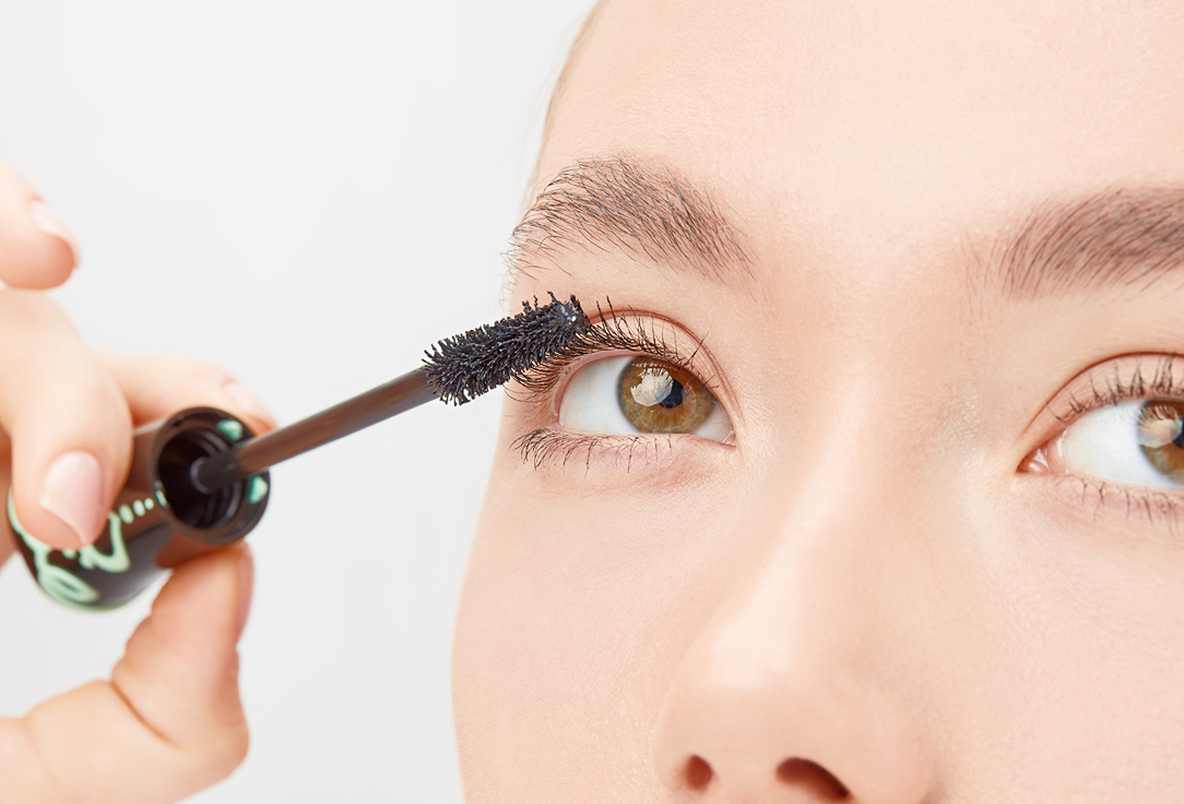 essence Volumizing & Lengthening Mascara Lash Princess False Lash Effect Black 12 ml essence Volumizing & Lengthening Mascara Lash Princess False Lash Effect