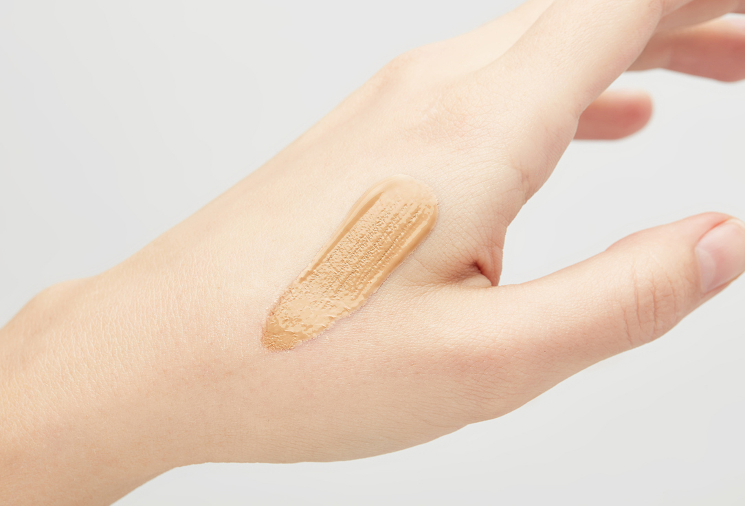 SEVEN7EEN Waterproof Ultra Coverage Matt Foundation SPF15 Skin Perfect