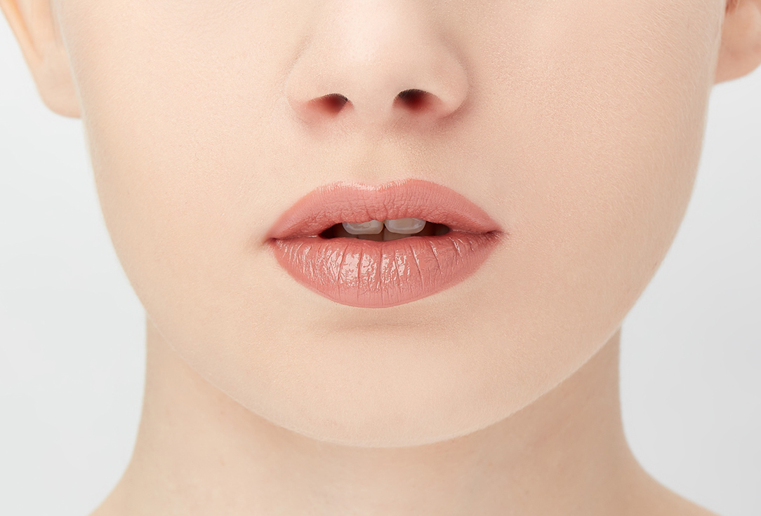 Rimmel Hydrating lipstick SPF20 Moisture Renew Notting Hill Nude 4 g Rimmel Hydrating lipstick SPF20 Moisture Renew
