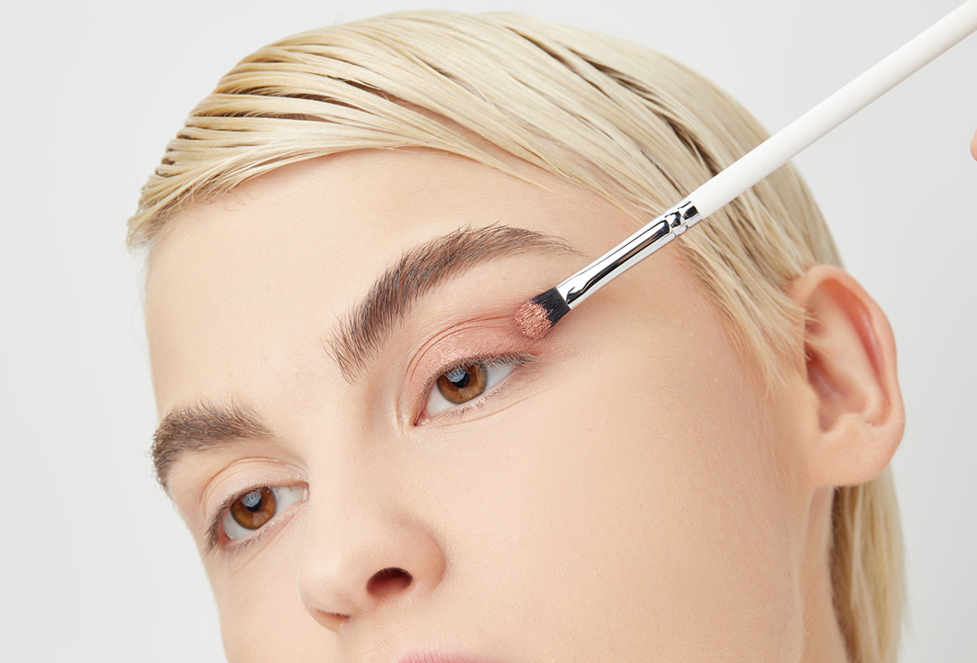 SHIK Eye makeup brush Baby face
