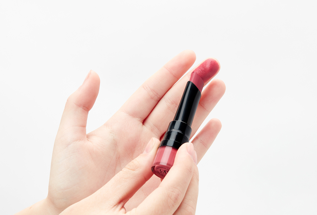 Bourjois Lipstick Rouge Velvet 03, Hyppink chic 2.4 g Bourjois Lipstick Rouge Velvet